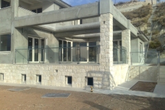 20090915859