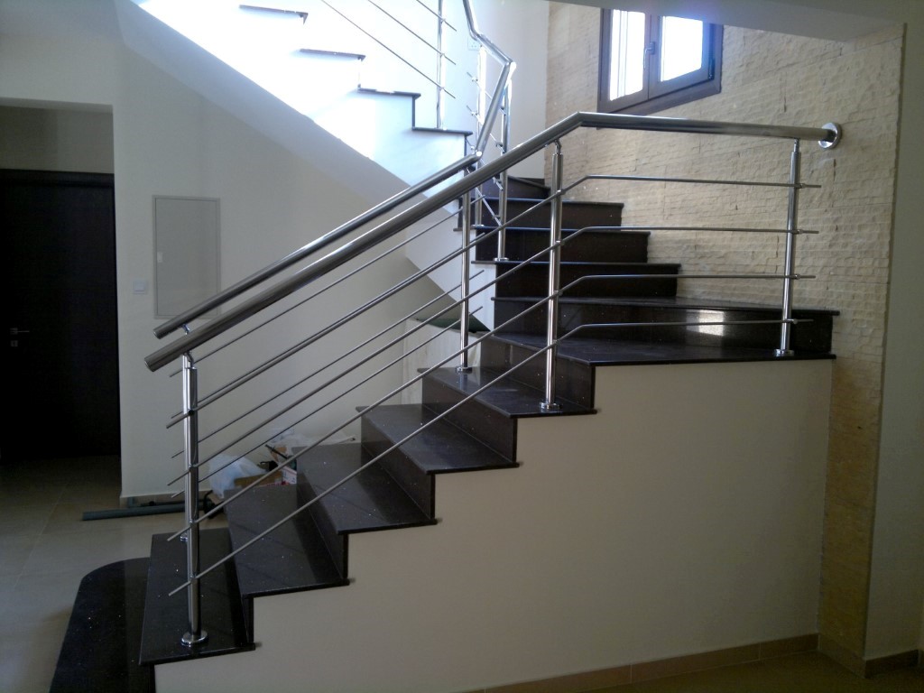 03082012339