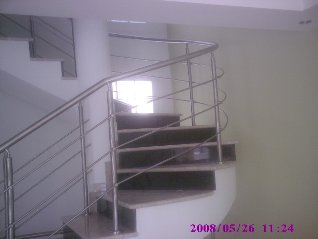 DIGITAL CAMERA