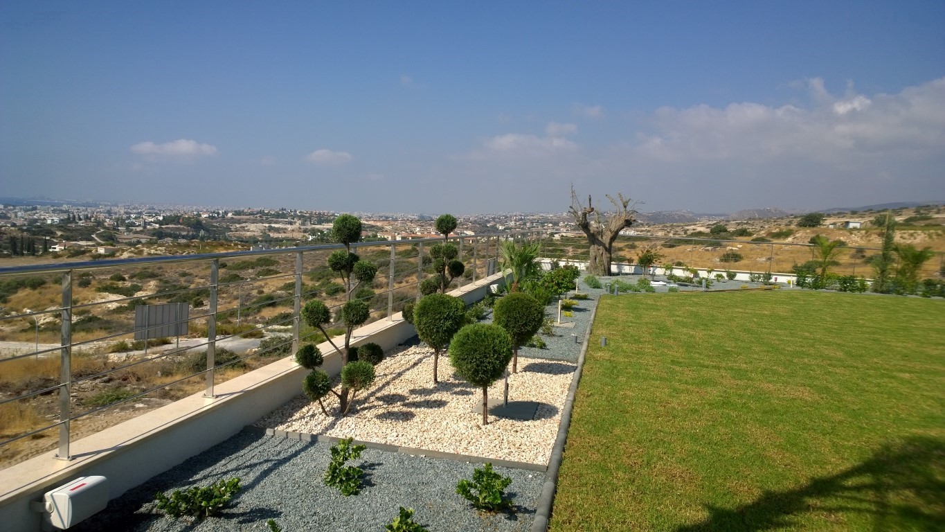 WP_20150917_007